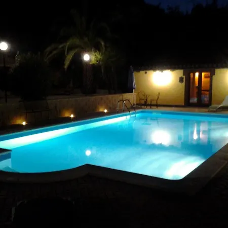 Guest house Il Giardino Dei Limoni 4*