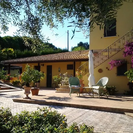 Il Giardino Dei Limoni Affittacamere Montecassiano