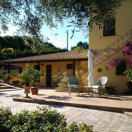 Il Giardino Dei Limoni Gasthuis Montecassiano